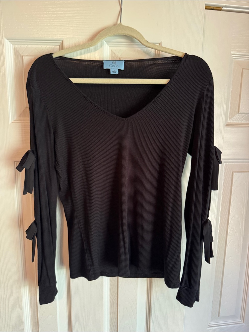 CeCe Black Ribbed V-Neck Long Sleeve Top with Sleeve Ties